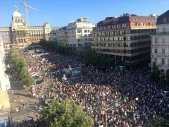 5. ervna 2018, protest proti jmenovn Andreje Babie premirem, Praha, Vclavsk nmst